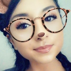 Meet your Posher, Mayra